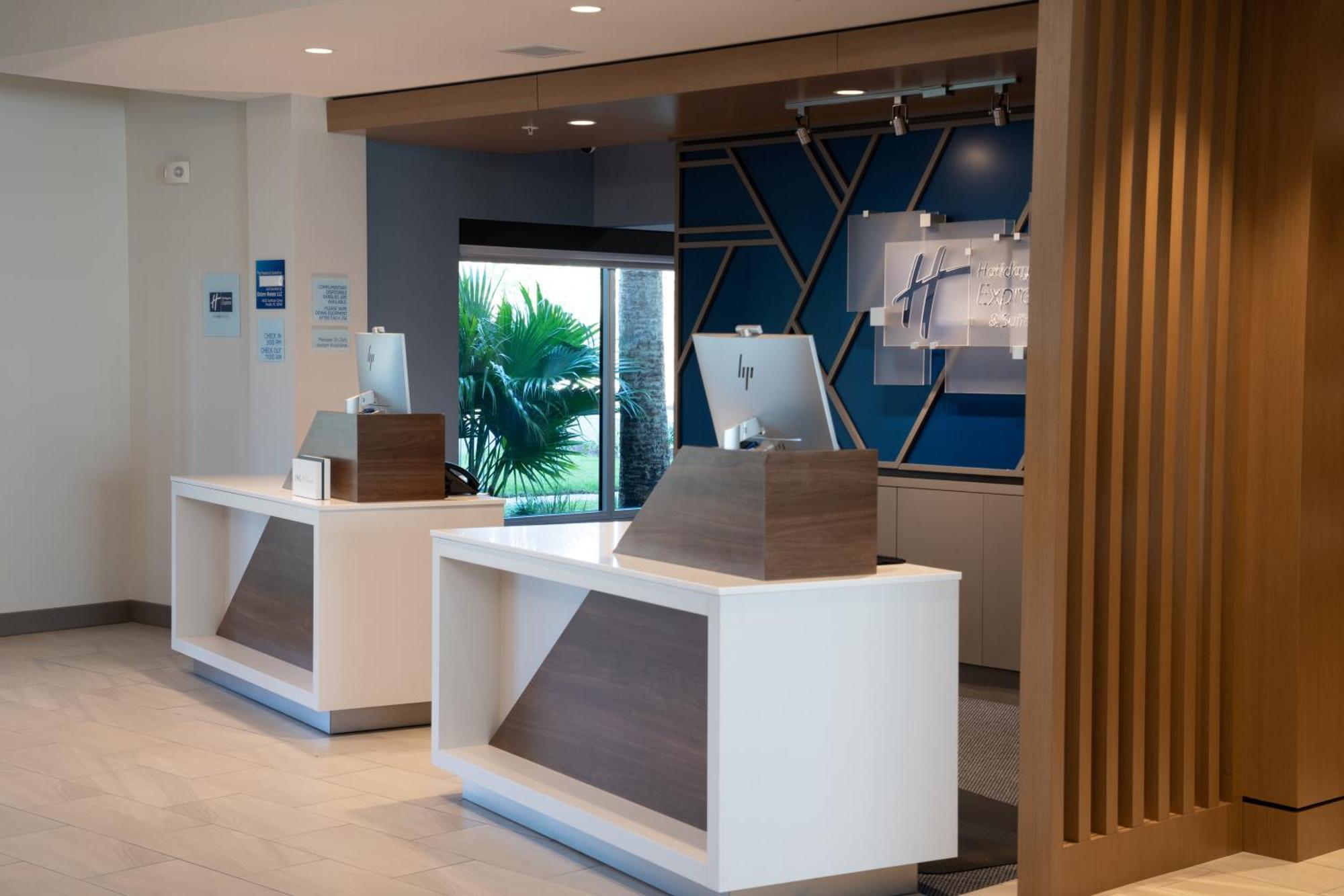 Holiday Inn Express & Suites Fort Walton Beach - Eglin Area By Ihg Ngoại thất bức ảnh