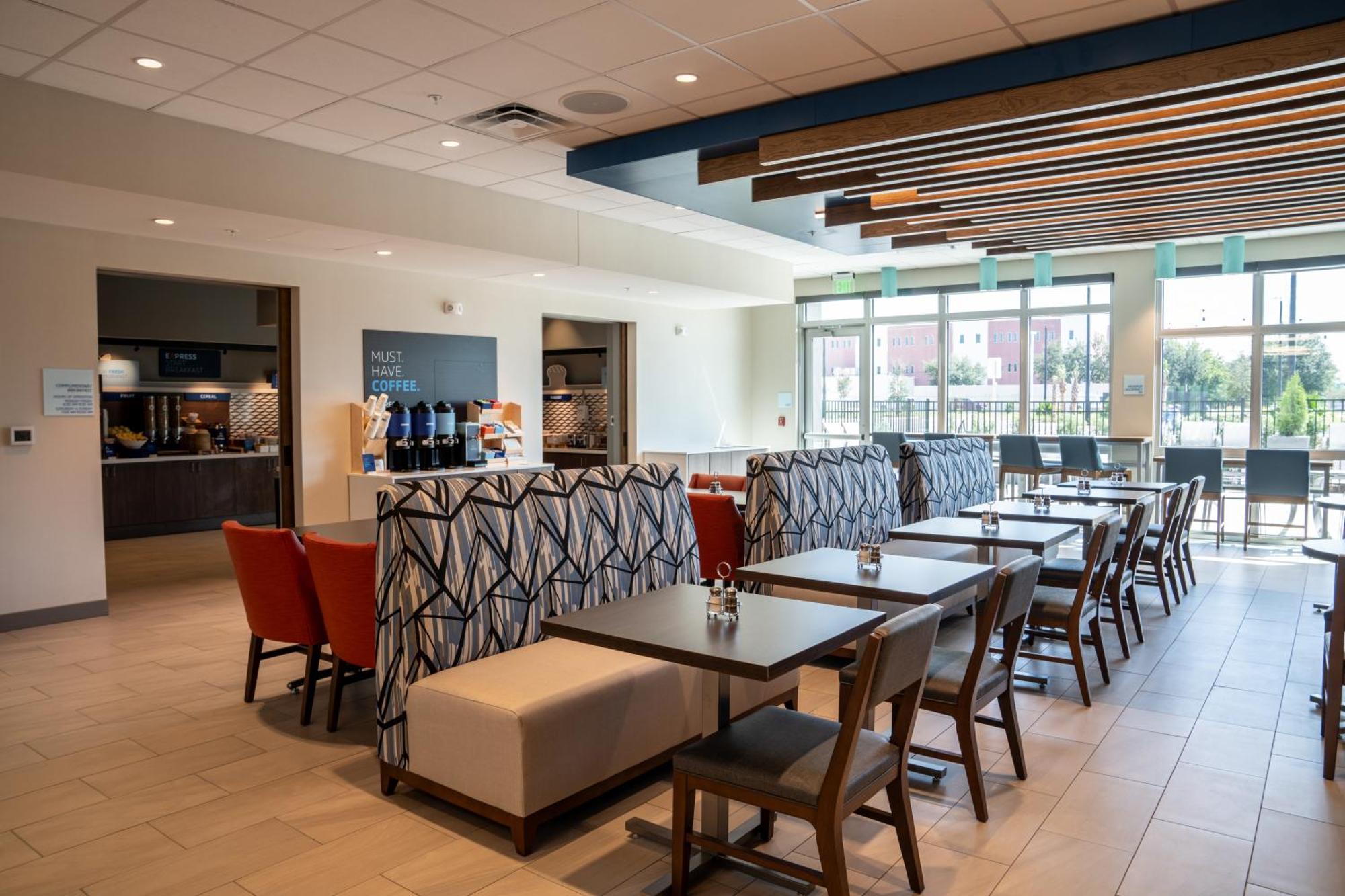 Holiday Inn Express & Suites Fort Walton Beach - Eglin Area By Ihg Ngoại thất bức ảnh