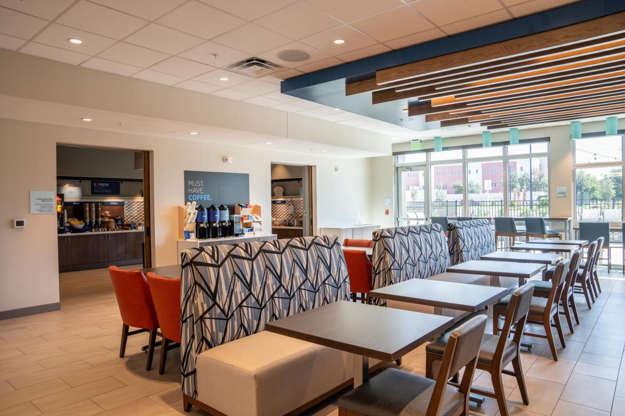 Holiday Inn Express & Suites Fort Walton Beach - Eglin Area By Ihg Ngoại thất bức ảnh